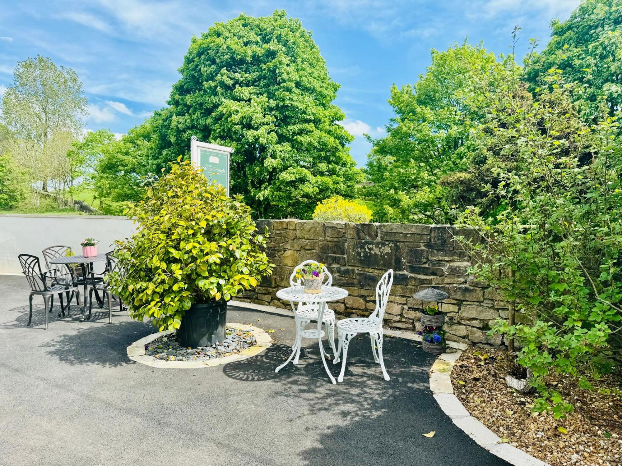 The Old Stone Trough Country Hotel Kelbrook 外观 照片