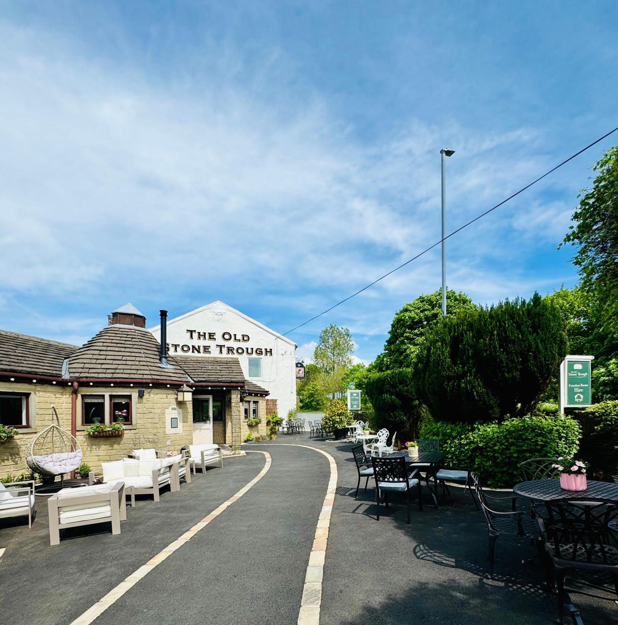 The Old Stone Trough Country Hotel Kelbrook 外观 照片