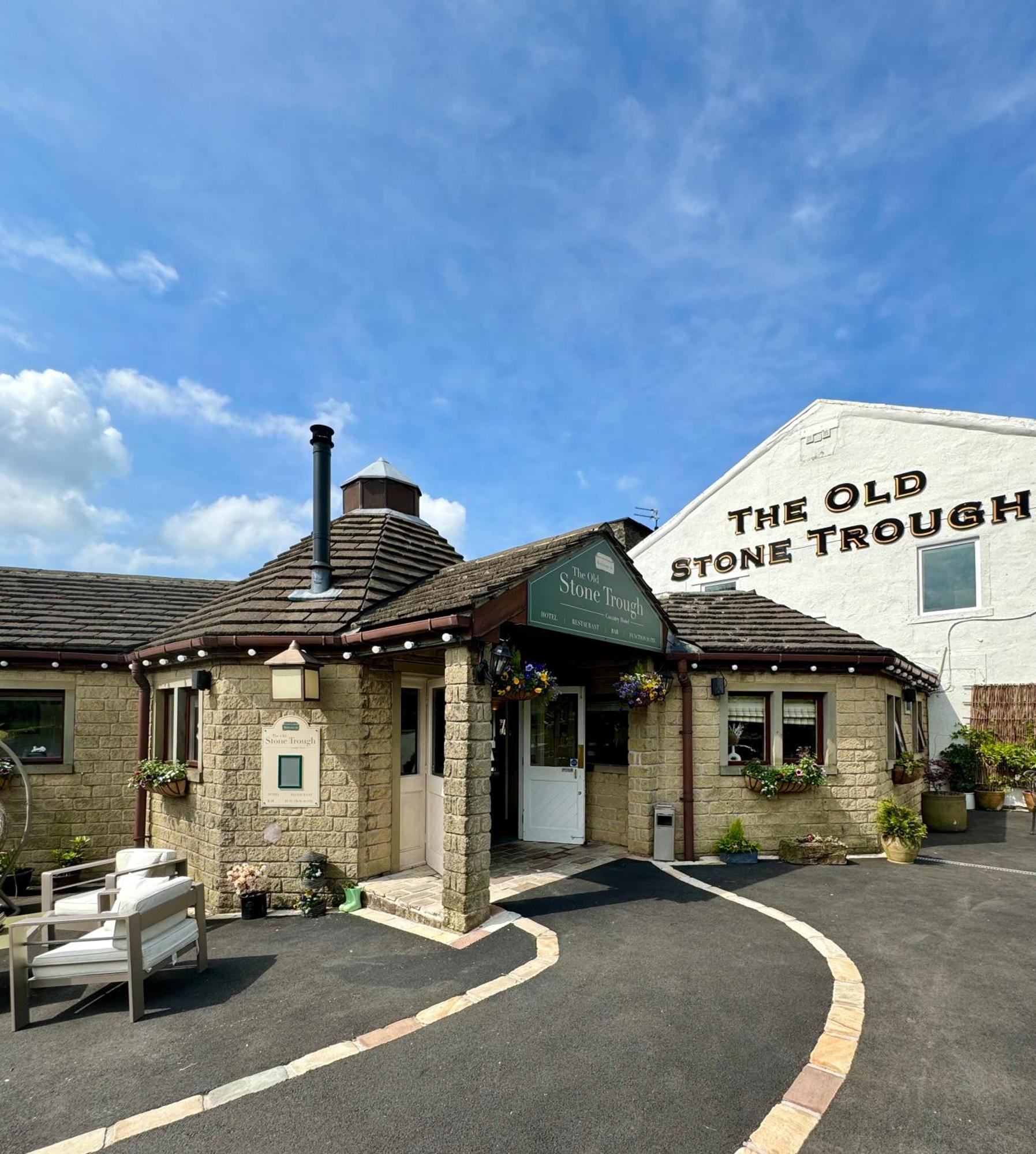 The Old Stone Trough Country Hotel Kelbrook 外观 照片